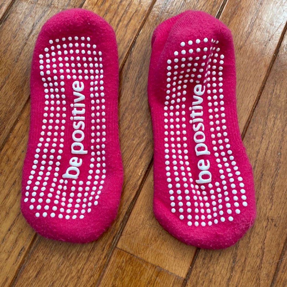 Pure Barre sticky socks, size s/m
